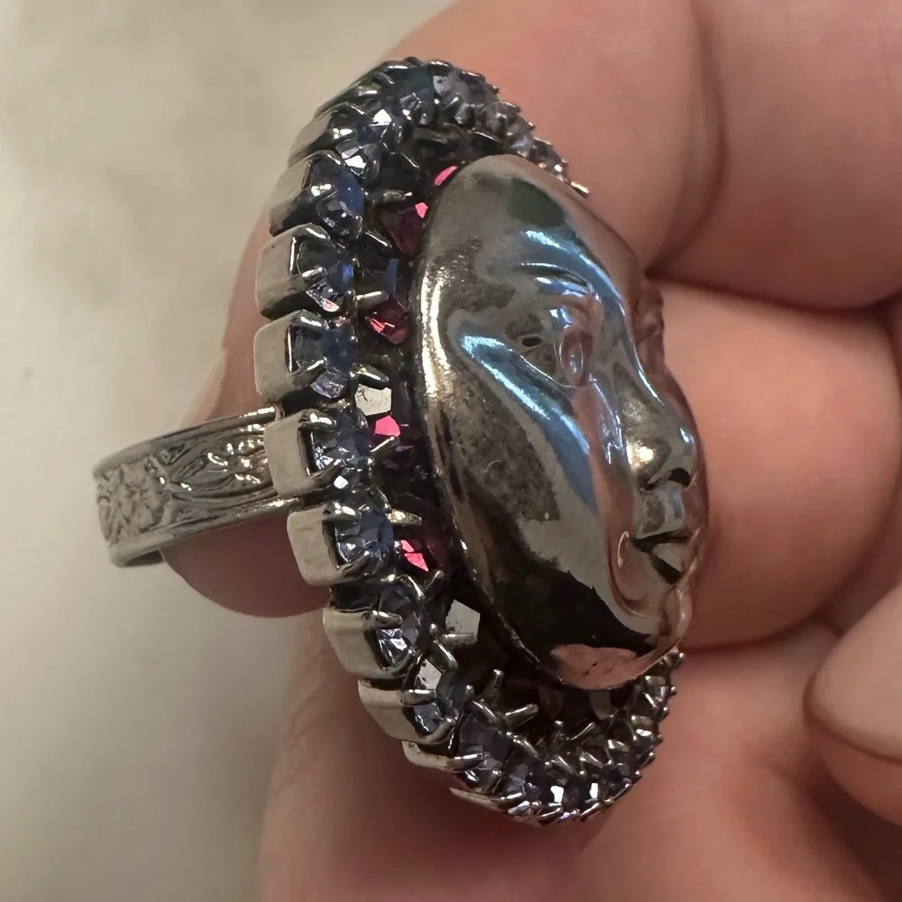 TOVA - Silver Plated Amethyst & VioletCrystal Encircled Sun Face Statement Ring - Picture 4 of 16